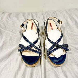 Prada blue patent leather platform espadrille sandals, women’s size 9 (Eur 40)